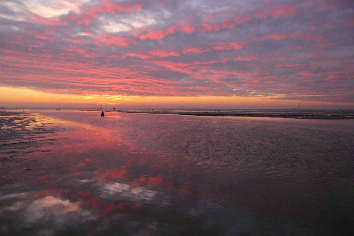 Sunset seascape across the Estuary